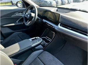 BMW iX2 eDrive20 M Sportpaket HK HiFi DAB LED RFK
