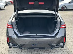 BMW 520 i Limousine M Sportpaket HK HiFi DAB LED Shz