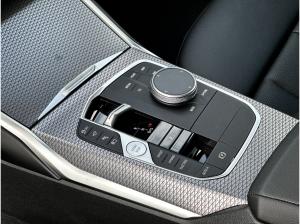 BMW 330 e xDrive Limousine M Sportpaket HK HiFi DAB