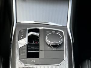 BMW 330 e xDrive Limousine M Sportpaket HK HiFi DAB