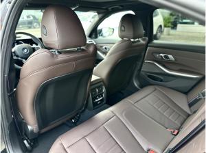 BMW 330 d xDrive Limousine M Sportpaket HK HiFi DAB