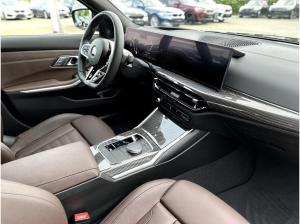 BMW 330 d xDrive Limousine M Sportpaket HK HiFi DAB