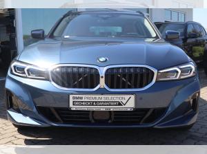 BMW 318 i Touring 360°/Head-Up/DrivingAss.Prof/Komfortzg/Adapt.LED/elektr.Sitze