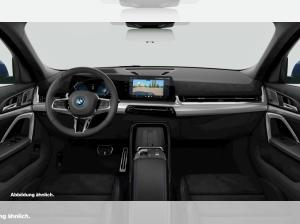 BMW iX2 xDrive30 M-Sportpaket+AHK+HUD+Memory-Sitz+ACC+Harman/Kardon+Parkassistenz Plus+Alarm