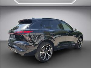 Audi Q3 SUV TDI S Line AHK