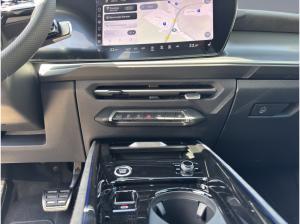 Audi Q3 SUV TDI S Line AHK