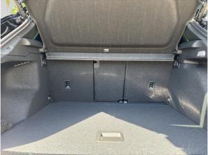Audi Q3 SUV TDI S Line AHK