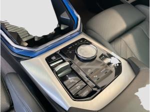 BMW X3 20 xDrive 8-Fach bereift M Sport Standheizung AHK Harman/K
