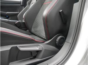 Volkswagen Golf VIII 2.0 TSI GTI Clubsport PANO ACC KAMERA
