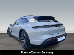 Porsche Taycan 4S Cross Turismo