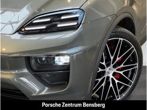 Porsche Macan 4S Electric