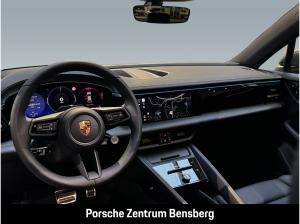 Porsche Macan 4S Electric