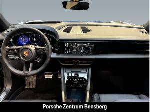 Porsche Macan 4S Electric