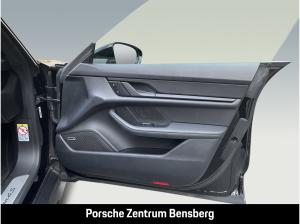 Porsche Taycan 4S