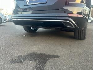 Volkswagen Touran 1.5TSI DSG Energy 7Sitz+R-Line+PANO+KAMER