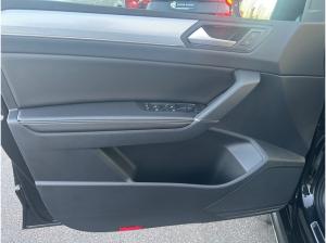 Volkswagen Touran 1.5TSI DSG Energy 7Sitz+R-Line+PANO+KAMER