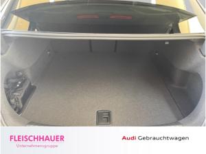 Audi RS3 Limousine TFSI quattro S tronic *verfügbar ab 1.8.*Panorama*SONOS*Carbon*280km/h*Assistenzpaket*