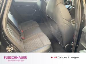 Audi RS3 Limousine TFSI quattro S tronic *verfügbar ab 1.8.*Panorama*SONOS*Carbon*280km/h*Assistenzpaket*