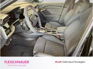 Audi RS3 Limousine TFSI quattro S tronic *verfügbar ab 1.8.*Panorama*SONOS*Carbon*280km/h*Assistenzpaket*