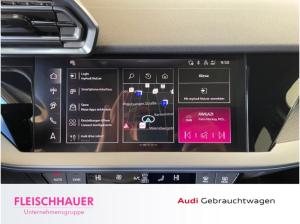 Audi RS3 Limousine TFSI quattro S tronic *verfügbar ab 1.8.*Panorama*SONOS*Carbon*280km/h*Assistenzpaket*
