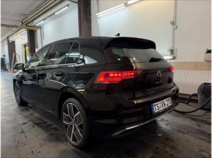 Volkswagen Golf Style 1,5 l eHybrid OPF 110 kW (150 PS) / 85 kW (116 PS) 6-Gang-Doppelkupp