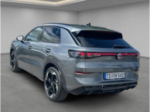 Volkswagen T-Roc R-Line 1.5 l eTSI OPF 110 kW (150 PS) 7-Gang-Doppelkupplungsgetriebe DSG