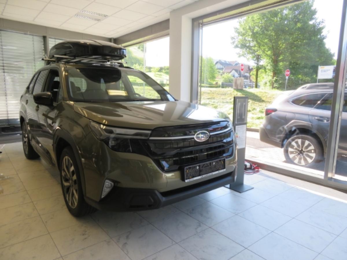Subaru Forester 2.0 ie AWD Platinum Navi Leder 360 Kamera LED Kurvenlicht Sperrdiff.
