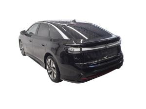 Volkswagen ID.7 Pro - Interieurpaket "Plus" / Exteriuerpaket / inkl. 8-fach Bereifung
