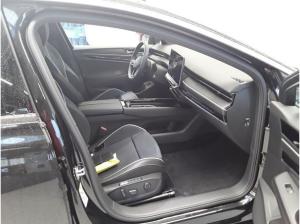 Volkswagen ID.7 Pro - Interieurpaket "Plus" / Exteriuerpaket / inkl. 8-fach Bereifung