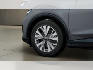 Audi Q4 e-tron 45 e-tron Smartphone-Interface Sportsitze