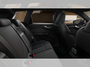 Audi Q4 e-tron 45 e-tron Smartphone-Interface Sportsitze