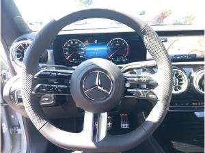 Mercedes-Benz CLA 200 d SB AMG*Night*LED*Distronic*PDC*360°