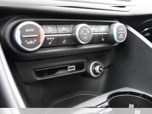 Alfa Romeo Giulia ⚠️SOFORT VERFÜGBAR⚠️VELOCE 2.0 Turbo 16V 206kW 280 PS AT8 - Q4