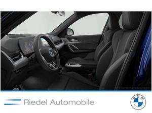 BMW iX1 xDrive30 M Sportpaket Panorama Head-Up AHK