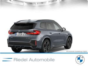 BMW iX1 xDrive30 Navi Tempom.aktiv Panoramadach Bluetooth PDC