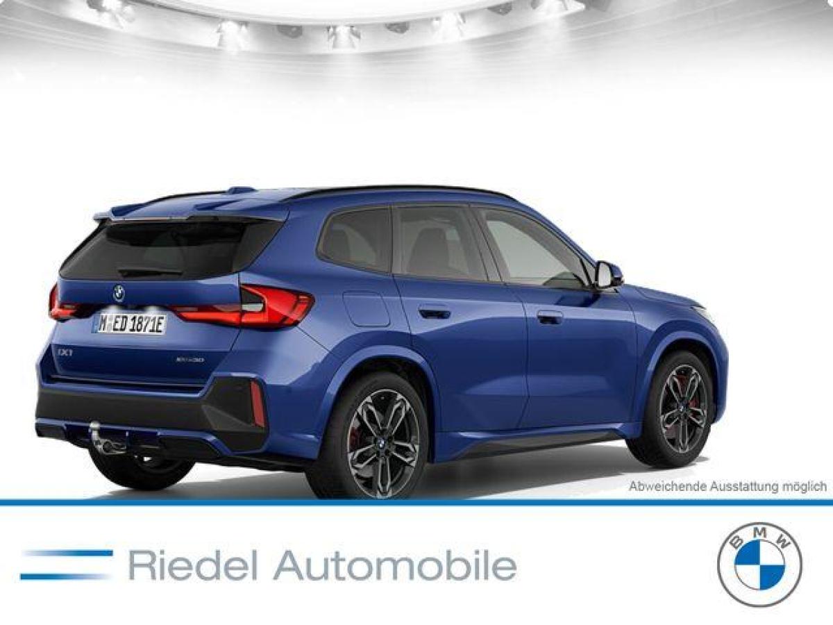 BMW iX1