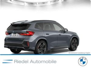 BMW iX1 xDrive30 Navi Tempom.aktiv Panoramadach Bluetooth PDC