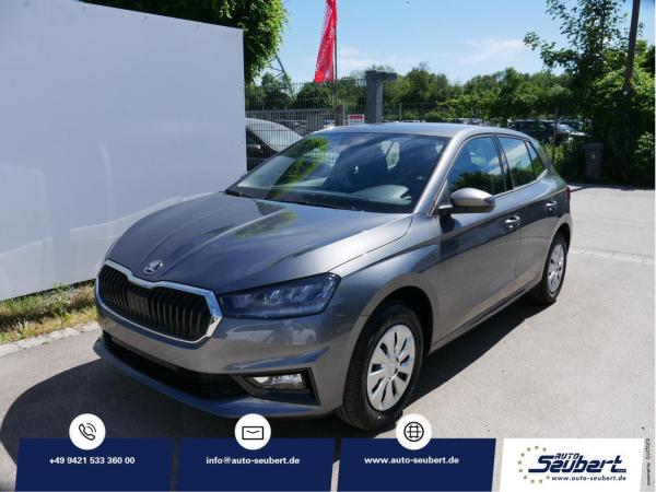 Skoda Fabia Selection 1.0 TSI *NAVI-ÜBER-SMARTLINK*PDC-HI*LED*SHZ*KLIMA*RADIO