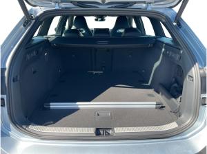 Volkswagen Passat Var. R-Line 4Motion TDI DSG|AHK|eHECK|HUP