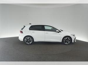 Volkswagen Golf VIII 1.5 TSI R line / SOFORT VERFÜGBAR !