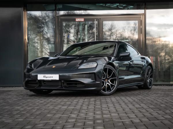 Porsche Taycan Black Edition