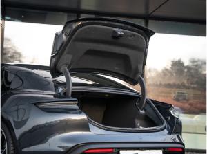 Porsche Taycan Black Edition