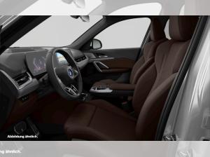 BMW iX1 xDrive30 M Sport HUD ACC AHK RFK NAVI LED