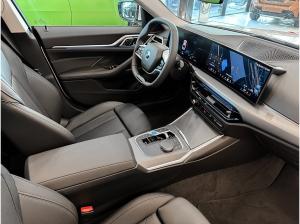 BMW i4 eDrive35 DA + ACC + Glasdach + 17