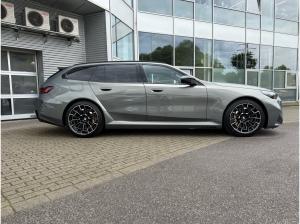 BMW M5 Touring STRATUSGRAU UltimatePackage AHK DAPro