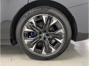 BMW ix iX xDrive45 M Sport AHK DA Prof PA Prof Autobahnassistent