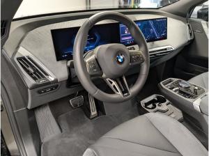BMW ix iX xDrive45 M Sport AHK DA Prof PA Prof Autobahnassistent