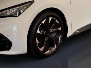Cupra Born e-Boost Wärmepumpe HuD Navi ACC Keyless LED RFK