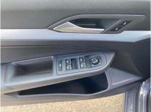 Volkswagen Golf 1.5 eTSI Goal DSG AHK Matrix Navi ACC RFK