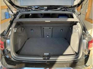Volkswagen Golf VIII R 2.0TSI DSG 4x4 P-DACH App-Connect KAMERA